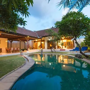 https://bali-royal-heritage-villa.ubudhotelsnow.com