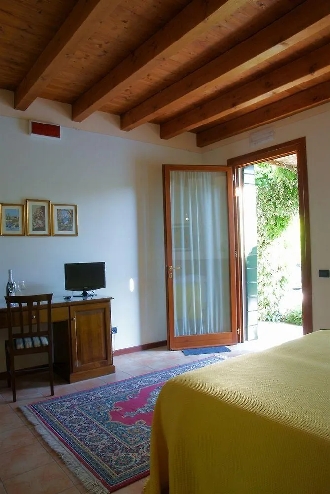 Venicegreen Agriresort Tessera 0*,